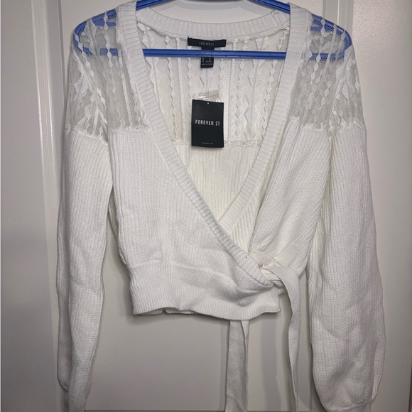 NWT White Wrap Sweater with unique design - Picture 1 of 6